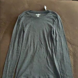 Old navy long sleeve tee